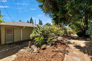 13241 SE Washington St, Portland, OR 97233 - Photo 25