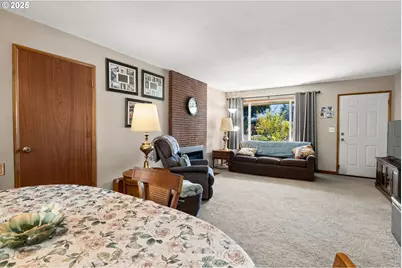 13241 SE Washington St, Portland, OR 97233 - Photo 11