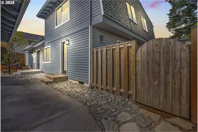 5375 NW Edgebrook Pl, Portland, OR 97229 - Photo 37