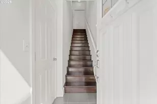 806 NW 118th Ave, Portland, OR 97229 - Photo 5