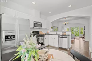 806 NW 118th Ave, Portland, OR 97229 - Photo 17