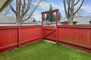 10935 SW 121st Ave, Tigard, OR 97223 - Photo 5