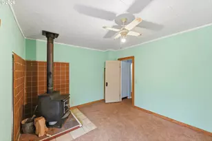 67714 N Bay Rd, North Bend, OR 97459 - Photo 31