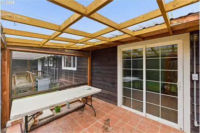 67714 N Bay Rd, North Bend, OR 97459 - Photo 43