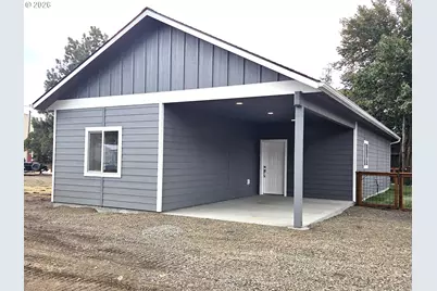 1102 Y Ave, La Grande, OR 97850 - Photo 1