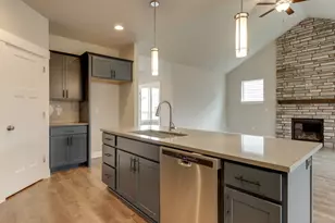 2015 E Otter Loop, La Center, WA 98629 - Photo 9