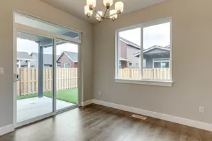 2015 E Otter Loop, La Center, WA 98629 - Photo 11