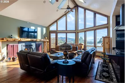 31367 Clarks Creek Rd, Mount Vernon, OR 97865 - Photo 9