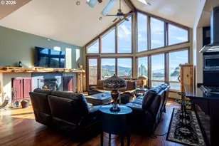 31367 Clarks Creek Rd, Mount Vernon, OR 97865 - Photo 9