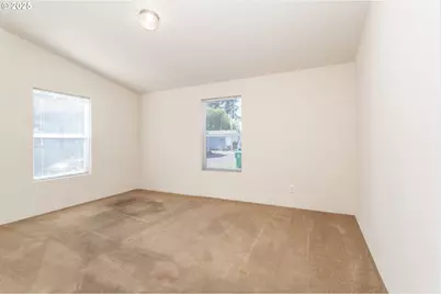 5200 SE 132nd Ave, Portland, OR 97236 - Photo 15