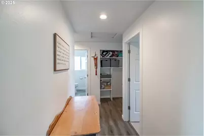 213 NW Lalack Ct, Dallas, OR 97338 - Photo 27