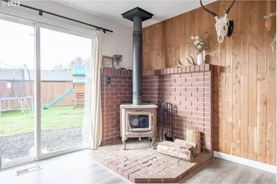 213 NW Lalack Ct, Dallas, OR 97338 - Photo 23