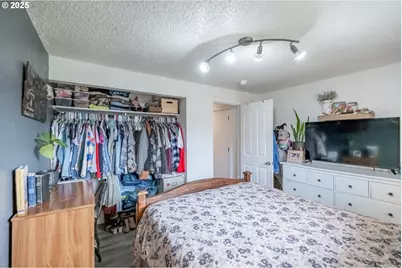 213 NW Lalack Ct, Dallas, OR 97338 - Photo 35