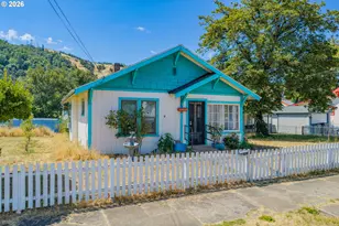 1566 SE Mill St, Roseburg, OR 97470 - Photo 3