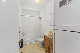 1566 SE Mill St, Roseburg, OR 97470 - Photo 15