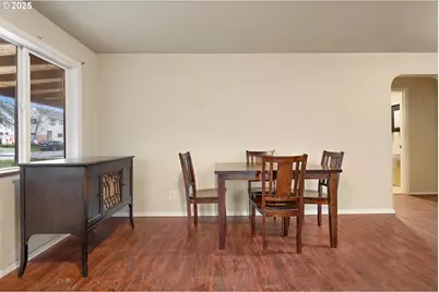 5253 SE Knapp St, Portland, OR 97206 - Photo 9