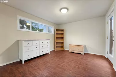 5253 SE Knapp St, Portland, OR 97206 - Photo 17