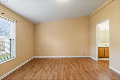 308 NW Civil Bend Ave, Winston, OR 97496 - Photo 21