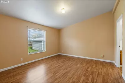 308 NW Civil Bend Ave, Winston, OR 97496 - Photo 25