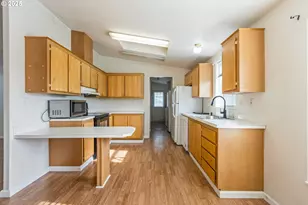 308 NW Civil Bend Ave, Winston, OR 97496 - Photo 13