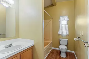 308 NW Civil Bend Ave, Winston, OR 97496 - Photo 31