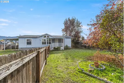 308 NW Civil Bend Ave, Winston, OR 97496 - Photo 39