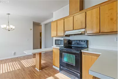 308 NW Civil Bend Ave, Winston, OR 97496 - Photo 19