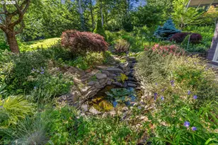 5086 Binns Hill Dr, Hood River, OR 97031 - Photo 9