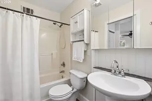 8035 SE 60th Ave, Portland, OR 97206 - Photo 13