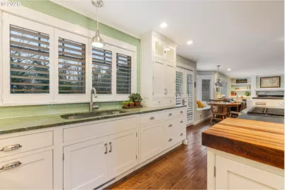 1905 Arena Ct, West Linn, OR 97068 - Photo 9