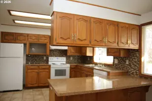 500 Hausman Ave, Brownsville, OR 97327 - Photo 9