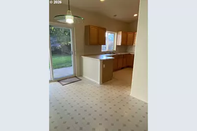 1044 Brotherton Ave, Eugene, OR 97404 - Photo 9
