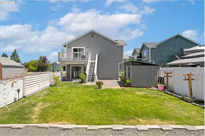 563 S State St, Sutherlin, OR 97479 - Photo 33