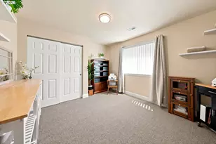 563 S State St, Sutherlin, OR 97479 - Photo 13