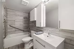 13647 Gaffney Ln, Oregon City, OR 97045 - Photo 17
