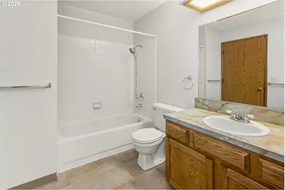 12516 SE Stark St #C, Portland, OR 97233 - Photo 23