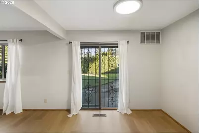 12516 SE Stark St #C, Portland, OR 97233 - Photo 37