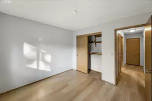 12516 SE Stark St, Portland, OR 97233 - Photo 25