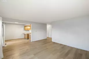 12516 SE Stark St, Portland, OR 97233 - Photo 19