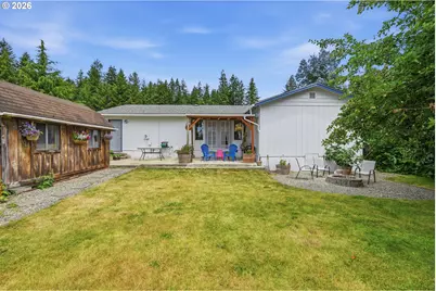 1277 W 14th St, Coquille, OR 97423 - Photo 23