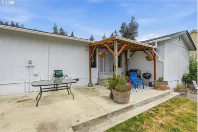 1277 W 14th St, Coquille, OR 97423 - Photo 19