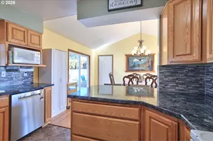 788 NW 13th Ave, Canby, OR 97013 - Photo 7