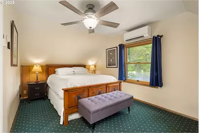 49198 McKenzie Hwy, Vida, OR 97488 - Photo 33