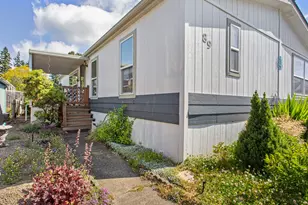18485 SW Pacific Dr, Tualatin, OR 97062 - Photo 37