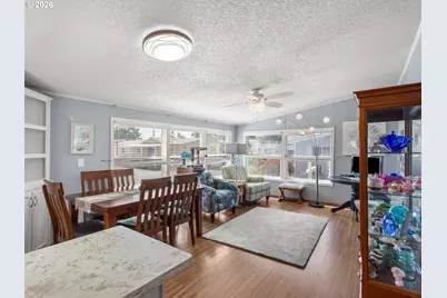 18485 SW Pacific Dr #Unit 89, Tualatin, OR 97062 - Photo 9