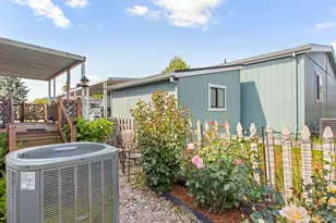 18485 SW Pacific Dr, Tualatin, OR 97062 - Photo 3