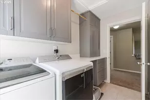 393 Stellers Eagle St NW, Salem, OR 97304 - Photo 39