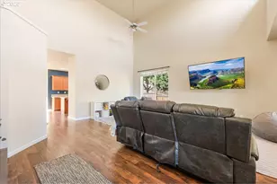 393 Stellers Eagle St NW, Salem, OR 97304 - Photo 7