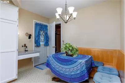 4718 N Amherst St, Portland, OR 97203 - Photo 9