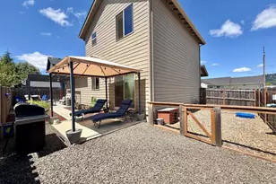 1202 Albatross Ct, Sweet Home, OR 97386 - Photo 37